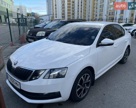 Шкода Октавія 2017 у Києві на Automoto.ua Білий Шкода Октавія, об'ємом двигуна 1.4 л та пробігом 120 тис. км за 13700 $, фото 4 на Automoto.ua