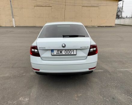 Белый Шкода Октавия, объемом двигателя 2 л и пробегом 212 тыс. км за 13500 $, фото 3 на Automoto.ua