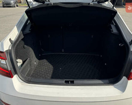 Белый Шкода Октавия, объемом двигателя 1.8 л и пробегом 150 тыс. км за 12900 $, фото 7 на Automoto.ua