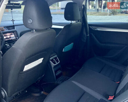 Белый Шкода Октавия, объемом двигателя 1.97 л и пробегом 238 тыс. км за 13750 $, фото 25 на Automoto.ua