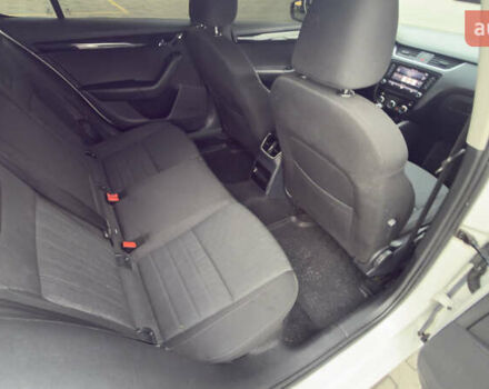 Білий Шкода Октавія, об'ємом двигуна 1.6 л та пробігом 260 тис. км за 13950 $, фото 22 на Automoto.ua