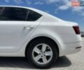 Белый Шкода Октавия, объемом двигателя 1.6 л и пробегом 188 тыс. км за 12990 $, фото 5 на Automoto.ua