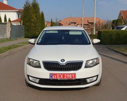 Белый Шкода Октавия, объемом двигателя 1.6 л и пробегом 232 тыс. км за 11800 $, фото 2 на Automoto.ua