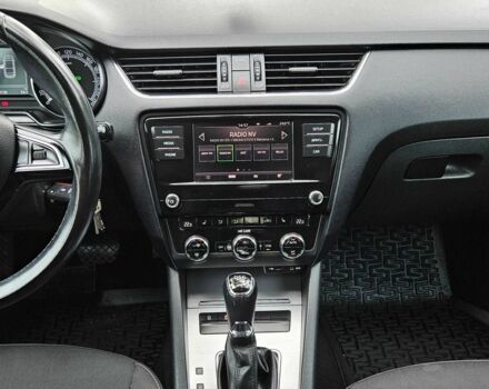 Белый Шкода Октавия, объемом двигателя 1.4 л и пробегом 236 тыс. км за 13750 $, фото 15 на Automoto.ua