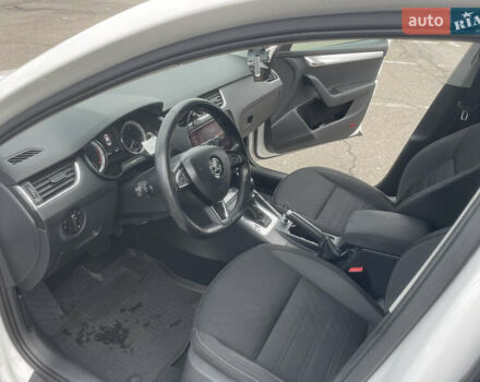 Білий Шкода Октавія, об'ємом двигуна 1.4 л та пробігом 229 тис. км за 12900 $, фото 10 на Automoto.ua