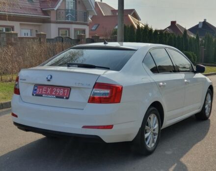 Белый Шкода Октавия, объемом двигателя 1.6 л и пробегом 232 тыс. км за 11800 $, фото 4 на Automoto.ua