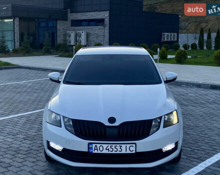 Белый Шкода Октавия, объемом двигателя 1.97 л и пробегом 238 тыс. км за 13750 $, фото 10 на Automoto.ua