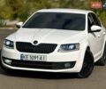 Белый Шкода Октавия, объемом двигателя 1.8 л и пробегом 128 тыс. км за 13700 $, фото 1 на Automoto.ua