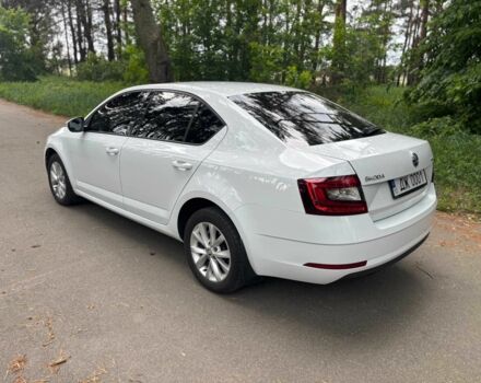 Белый Шкода Октавия, объемом двигателя 2 л и пробегом 208 тыс. км за 13999 $, фото 7 на Automoto.ua