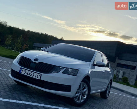 Белый Шкода Октавия, объемом двигателя 1.97 л и пробегом 238 тыс. км за 13750 $, фото 7 на Automoto.ua