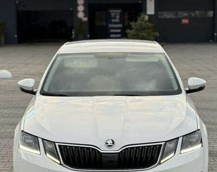 Білий Шкода Октавія, об'ємом двигуна 1.6 л та пробігом 260 тис. км за 13950 $, фото 12 на Automoto.ua