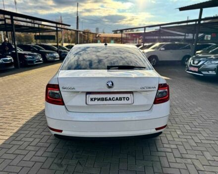 Білий Шкода Октавія, об'ємом двигуна 1.6 л та пробігом 209 тис. км за 13100 $, фото 7 на Automoto.ua