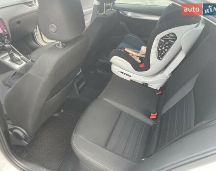 Білий Шкода Октавія, об'ємом двигуна 1.4 л та пробігом 229 тис. км за 12900 $, фото 11 на Automoto.ua