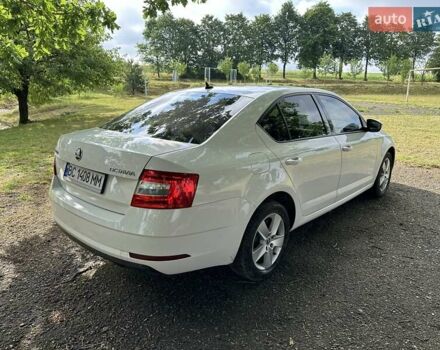 Белый Шкода Октавия, объемом двигателя 1.6 л и пробегом 176 тыс. км за 13500 $, фото 5 на Automoto.ua