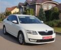 Белый Шкода Октавия, объемом двигателя 1.6 л и пробегом 230 тыс. км за 11000 $, фото 1 на Automoto.ua