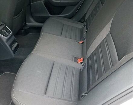 Белый Шкода Октавия, объемом двигателя 1.4 л и пробегом 142 тыс. км за 12500 $, фото 3 на Automoto.ua