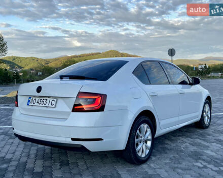 Белый Шкода Октавия, объемом двигателя 1.97 л и пробегом 238 тыс. км за 13750 $, фото 17 на Automoto.ua