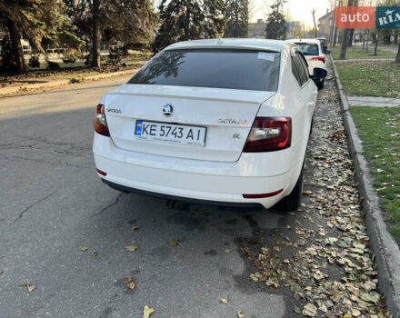 Белый Шкода Октавия, объемом двигателя 1.6 л и пробегом 268 тыс. км за 14500 $, фото 5 на Automoto.ua