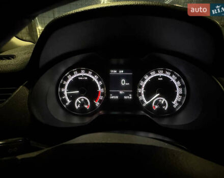 Белый Шкода Октавия, объемом двигателя 1.6 л и пробегом 247 тыс. км за 12800 $, фото 10 на Automoto.ua