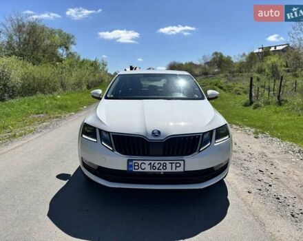 Білий Шкода Октавія, об'ємом двигуна 1.6 л та пробігом 186 тис. км за 14200 $, фото 1 на Automoto.ua