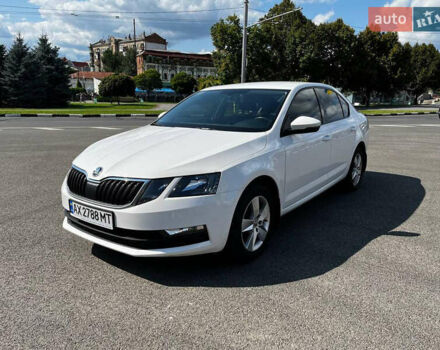 Білий Шкода Октавія, об'ємом двигуна 1.4 л та пробігом 109 тис. км за 16500 $, фото 7 на Automoto.ua
