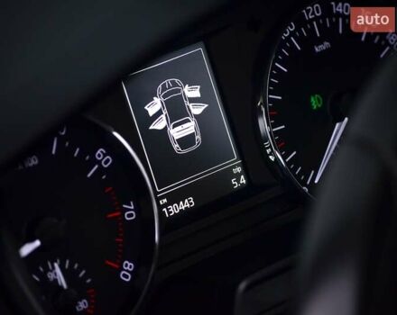 Белый Шкода Октавия, объемом двигателя 1.8 л и пробегом 130 тыс. км за 15555 $, фото 17 на Automoto.ua