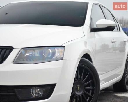 Белый Шкода Октавия, объемом двигателя 1.8 л и пробегом 130 тыс. км за 15555 $, фото 9 на Automoto.ua
