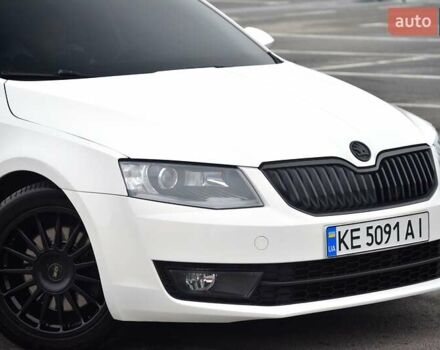 Белый Шкода Октавия, объемом двигателя 1.8 л и пробегом 130 тыс. км за 15555 $, фото 16 на Automoto.ua