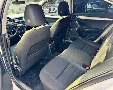 Білий Шкода Октавія, об'ємом двигуна 1.6 л та пробігом 209 тис. км за 13100 $, фото 14 на Automoto.ua