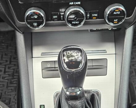 Шкода Октавия 2017 в Киеве на Automoto.ua Белый Шкода Октавия, объемом двигателя 1.4 л и пробегом 236 тыс. км за 13900 $, фото 14 на Automoto.ua