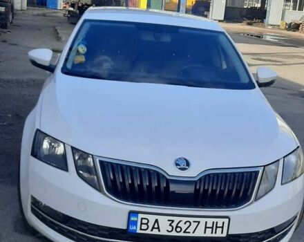 Шкода Октавія 2017 у Кропивницькому (Кіровограді) на Automoto.ua Білий Шкода Октавія, об'ємом двигуна 1.6 л та пробігом 80 тис. км за 14500 $, фото 2 на Automoto.ua