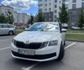 Белый Шкода Октавия, объемом двигателя 1.6 л и пробегом 340 тыс. км за 12850 $, фото 1 на Automoto.ua