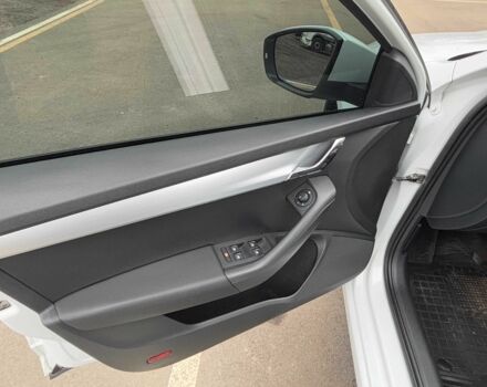 Белый Шкода Октавия, объемом двигателя 2 л и пробегом 212 тыс. км за 13500 $, фото 13 на Automoto.ua