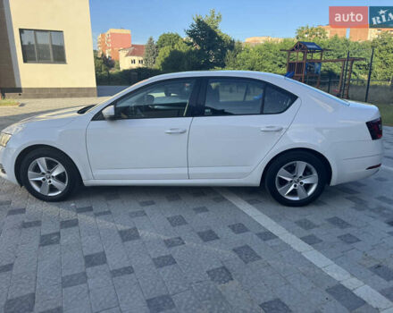 Белый Шкода Октавия, объемом двигателя 1.6 л и пробегом 202 тыс. км за 12500 $, фото 6 на Automoto.ua