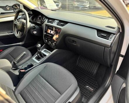 Білий Шкода Октавія, об'ємом двигуна 1.6 л та пробігом 209 тис. км за 13100 $, фото 15 на Automoto.ua