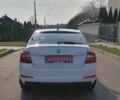Белый Шкода Октавия, объемом двигателя 1.6 л и пробегом 230 тыс. км за 11000 $, фото 3 на Automoto.ua