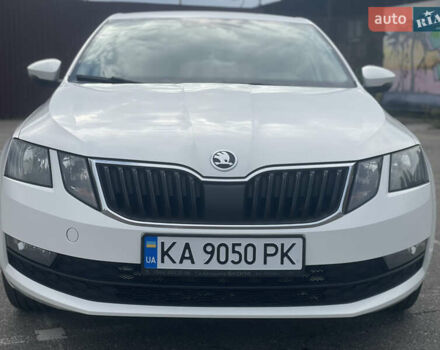 Білий Шкода Октавія, об'ємом двигуна 1.4 л та пробігом 229 тис. км за 12900 $, фото 1 на Automoto.ua