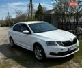 Белый Шкода Октавия, объемом двигателя 1.8 л и пробегом 69 тыс. км за 9800 $, фото 1 на Automoto.ua