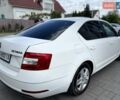 Белый Шкода Октавия, объемом двигателя 1.6 л и пробегом 275 тыс. км за 12000 $, фото 16 на Automoto.ua