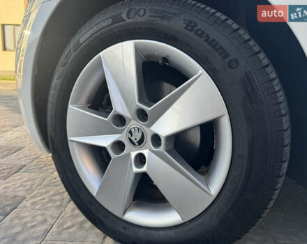 Белый Шкода Октавия, объемом двигателя 1.6 л и пробегом 202 тыс. км за 12500 $, фото 7 на Automoto.ua