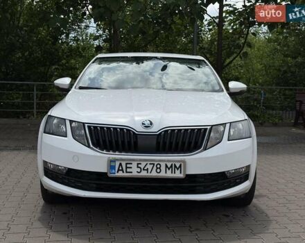 Белый Шкода Октавия, объемом двигателя 1.4 л и пробегом 140 тыс. км за 14500 $, фото 5 на Automoto.ua