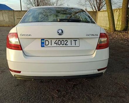 Белый Шкода Октавия, объемом двигателя 1.6 л и пробегом 366 тыс. км за 12300 $, фото 5 на Automoto.ua