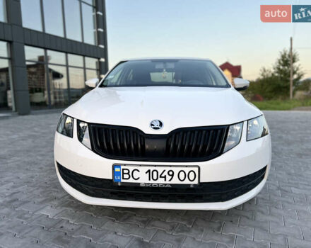 Білий Шкода Октавія, об'ємом двигуна 1.6 л та пробігом 360 тис. км за 11999 $, фото 16 на Automoto.ua