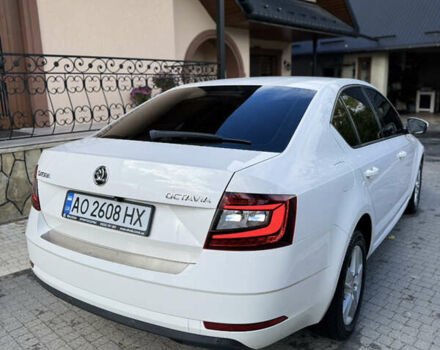 Білий Шкода Октавія, об'ємом двигуна 2 л та пробігом 302 тис. км за 15700 $, фото 3 на Automoto.ua