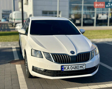 Білий Шкода Октавія, об'ємом двигуна 1.4 л та пробігом 176 тис. км за 13900 $, фото 14 на Automoto.ua