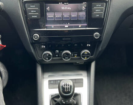 Білий Шкода Октавія, об'ємом двигуна 1.4 л та пробігом 311 тис. км за 9600 $, фото 17 на Automoto.ua