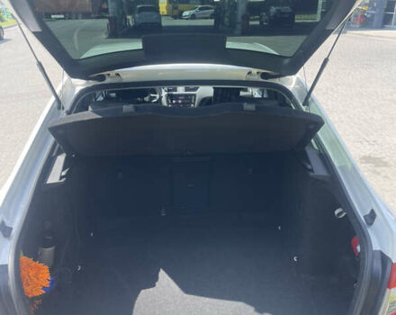 Білий Шкода Октавія, об'ємом двигуна 1.6 л та пробігом 229 тис. км за 13500 $, фото 3 на Automoto.ua