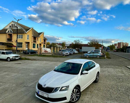 Белый Шкода Октавия, объемом двигателя 1.6 л и пробегом 364 тыс. км за 11350 $, фото 6 на Automoto.ua