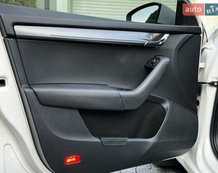 Білий Шкода Октавія, об'ємом двигуна 1.97 л та пробігом 103 тис. км за 19000 $, фото 10 на Automoto.ua