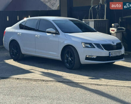 Білий Шкода Октавія, об'ємом двигуна 1.6 л та пробігом 285 тис. км за 14050 $, фото 1 на Automoto.ua